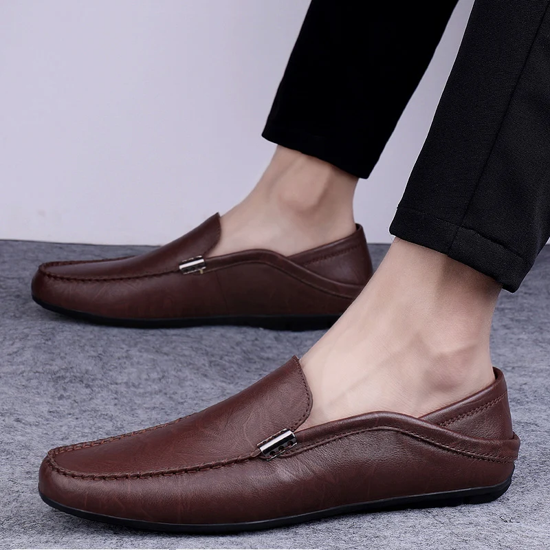 Size 37-45 Breathable Genuine Leather Loafers Men Hot Sale Flat Men Shoes Classic Driving Shoes Fashion Casual Summer Moccasins