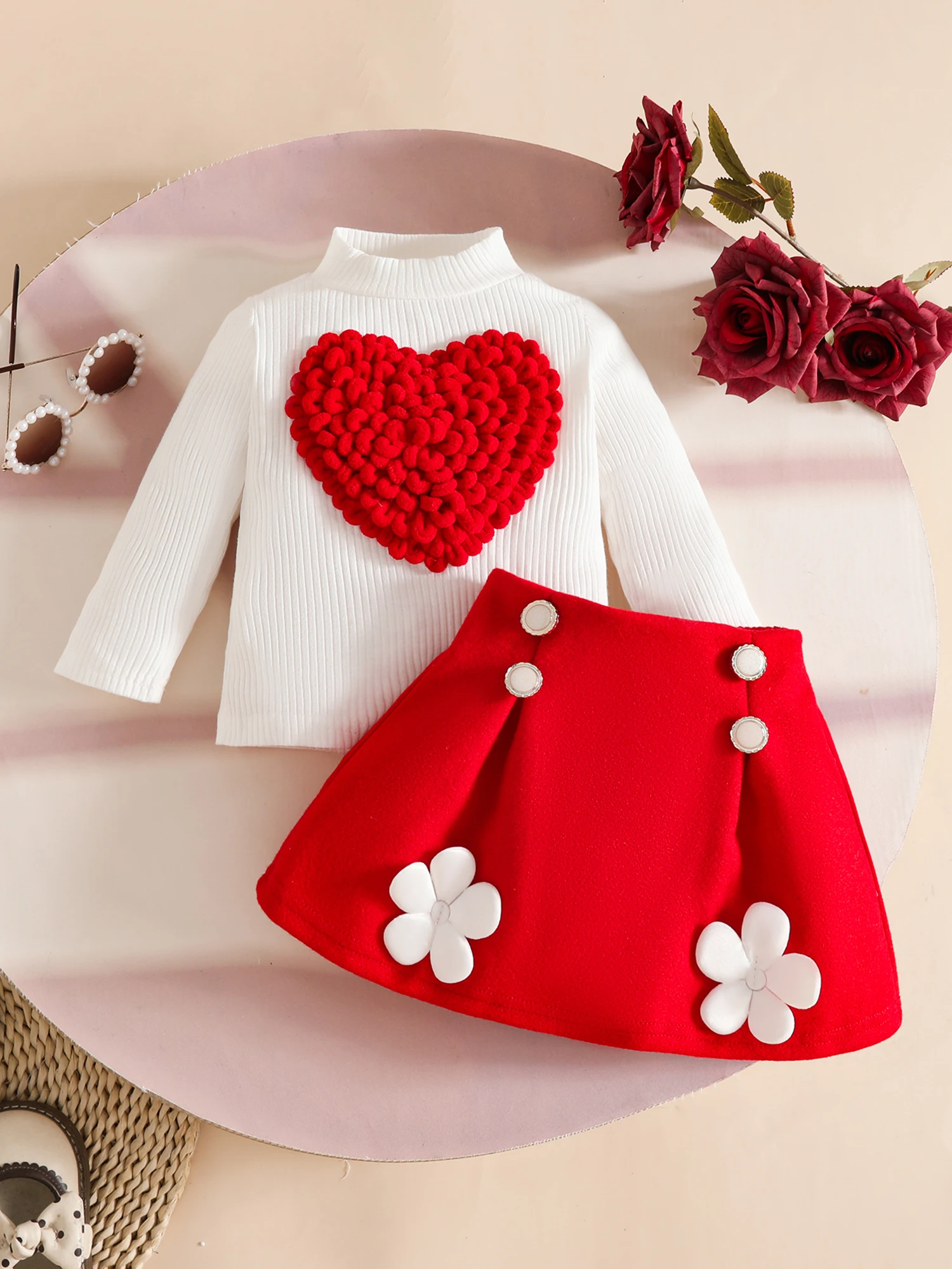 

Cute Baby Girl Autumn Ensemble Floral Print Ruffle Sleeve Blouse with Heart Pattern Leggings 2-Piece Set