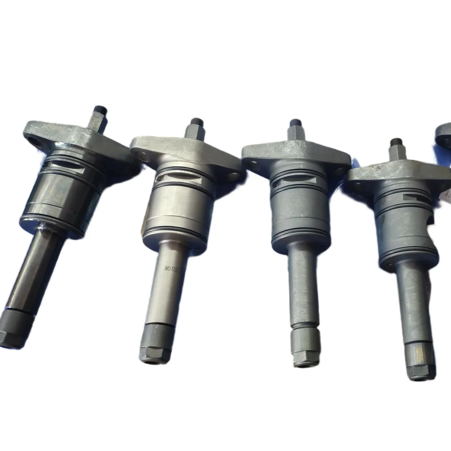 Fuel Injection Valves for Ship Marine Engine Spare Parts High Quality Fuel Injectors    2330 3240  1624  DK20 DE18 DC17  DK26