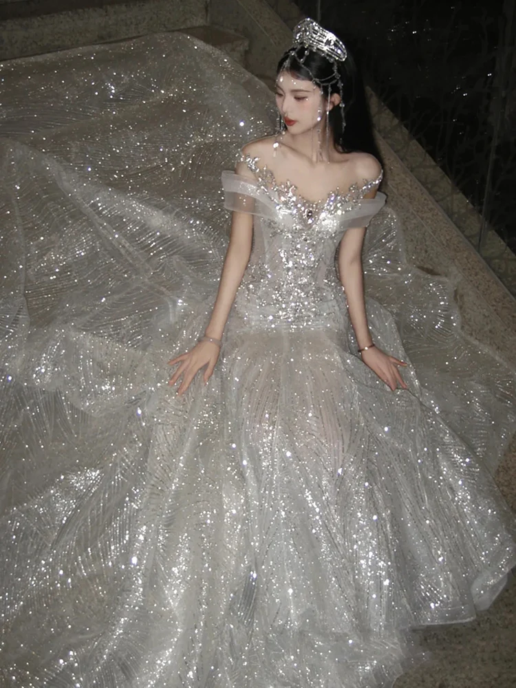 エレフィテイル ウェディングドレス 2025 新作 スリーブヘビー刺繍とエントランスフェムモデル 花嫁 高級生地