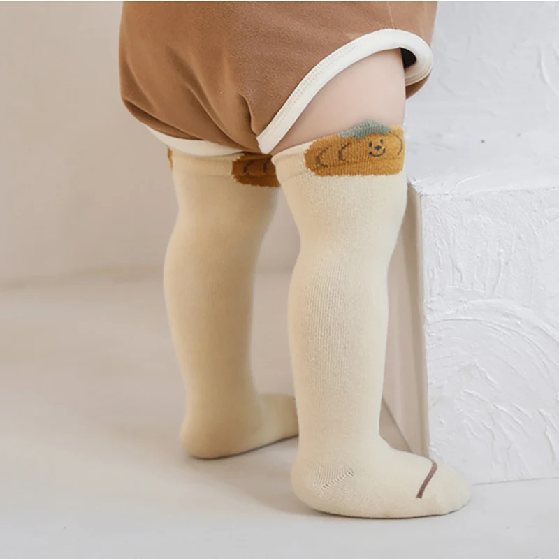 Calcetines largos de algodón para niños, medias suaves para antes de caminar, bonitos calcetines sin hueso, novedad de otoño, 3 pares por juego