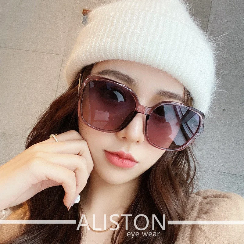 

New sunglasses, women's sunglasses, popular on the internet, Douyin, and the same INS Douyin live streaming product with anti UV