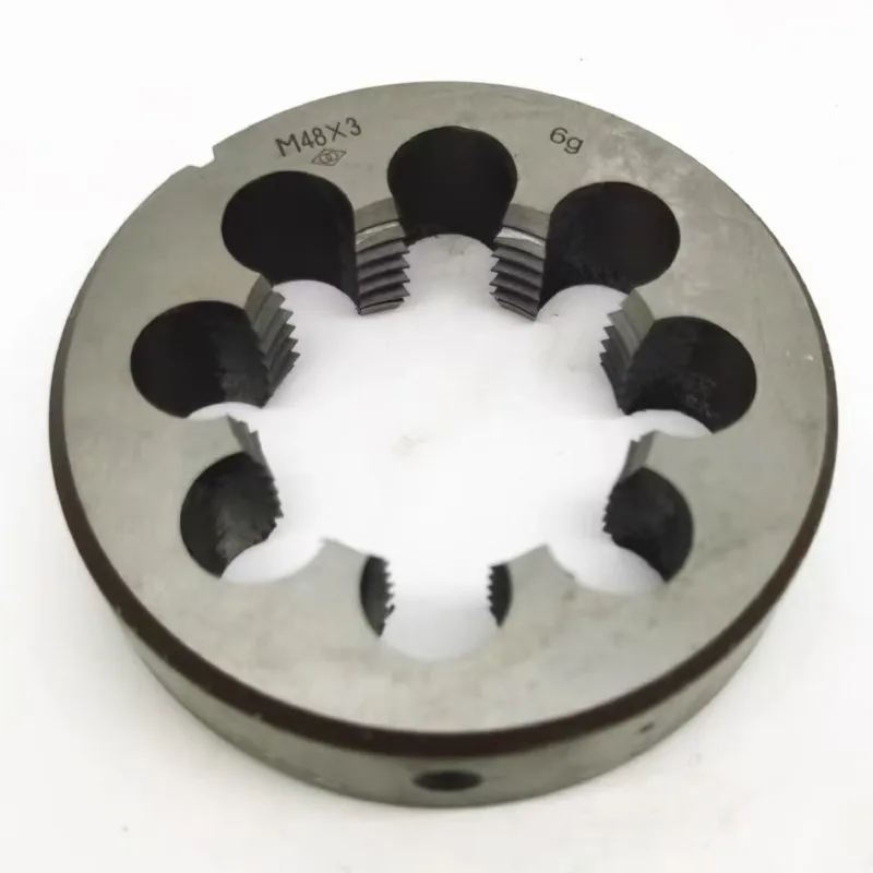 40mm x 1  43mm x 2 M44 M45 M46 M48 M49 Metric Right hand Die M40 x 1.0mm Pitch 42mm x3 M41 M44