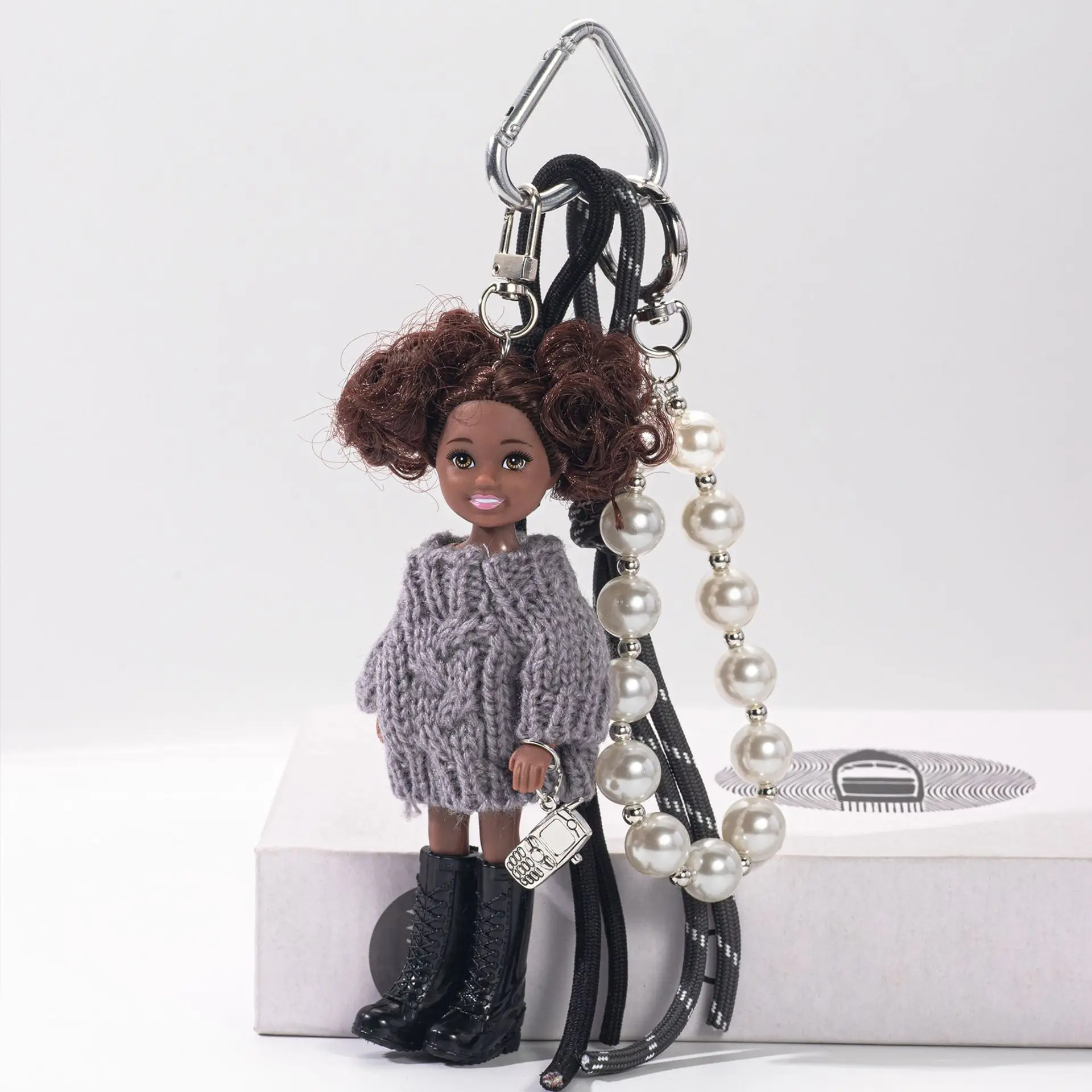 

Корейская версия, африканские черные вьющиеся волосы, серое платье, кукла принцессы для девочек, брелок, подвеска, мультяшная серия, сумка для девочек, декор, милый подарок