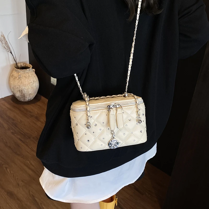 حقيبة كتف نسائية جلدية فاخرة كلاسيكية مصممة على الكتف حقيبة يد كروس أنيقة للأناقة اليومية