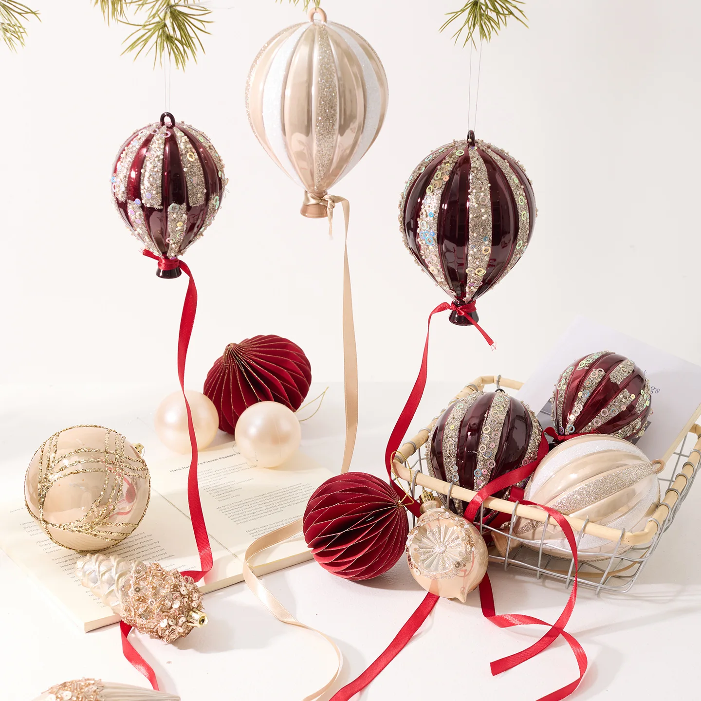New Christmas Ornaments Hot Air Balloon Pendant Burgundy Champagne Color Handmade Painted Ball