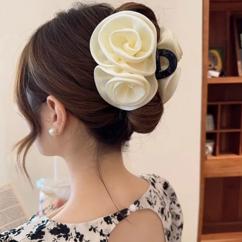 Elegante Vintage Satin color Rose Flower Hair Claw Ponytail Holder Hair Clip Hairpin Women Girl Barrettes accessori per capelli