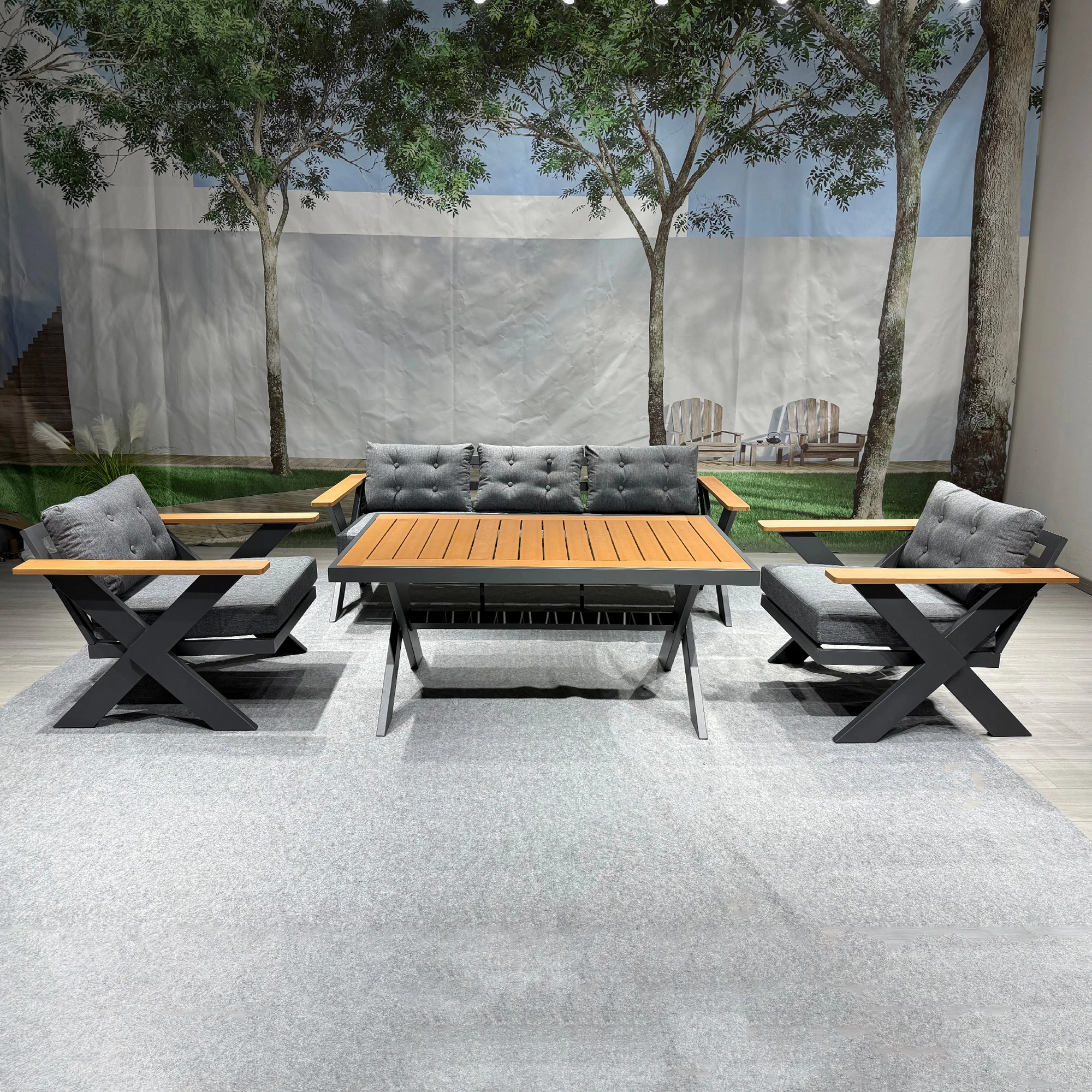 Modern 4-Piece Aluminum Garden Furniture Set Sectional Metal Patio Couch Wide Handrail for Outdoor Hotel Applications Gardens