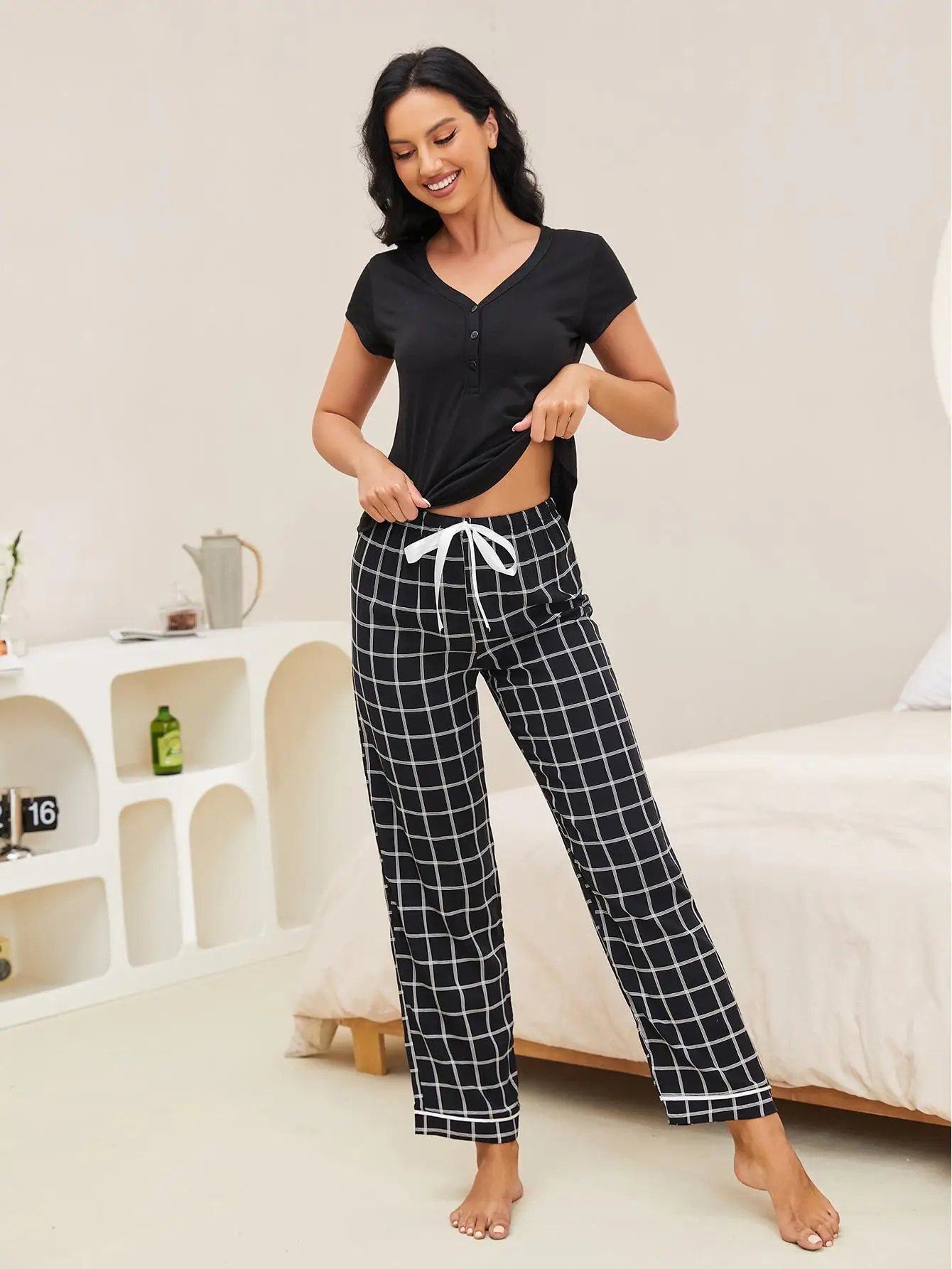Women's Short Sleeved V-neck Top And Pants Set, New Casual Plaid Pajamas, Women's Pajamas, Home Clothes, Pajamas