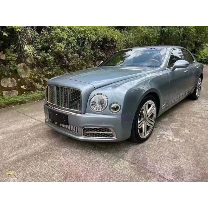 Suitable for Bentley Mulsanne old-to-new body kit, diamond-shaped large galvanized front grille