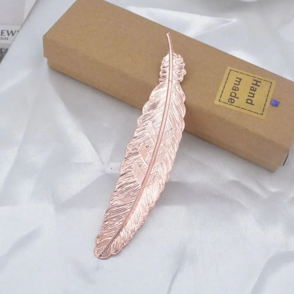 

Retro Metal Feather Bookmark Ins Ethnic Style Feather Pendants Bookmark Beautiful Creative Bookmark Books Decorate
