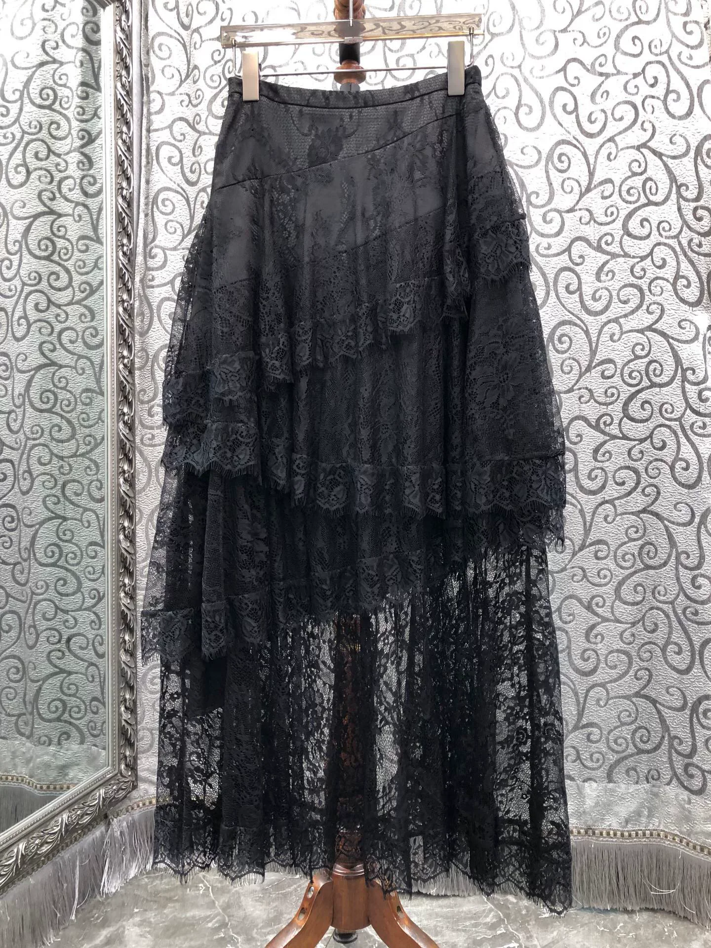 Lace Long Skirts 2026 Autumn Fashion Women Allover Flwoer Lace Patterns Sexy Asymmetrical Long Maxi Black White Lace Skirts