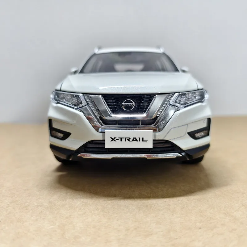 โมเดลรถนิสสัน นิสสัน คิจุน รุ่นดั้งเดิม ปี 2018 เอ็กซ์-เทรล อัลลอยด์ ขนาด 1:18 มีสินค้าในสต็อก