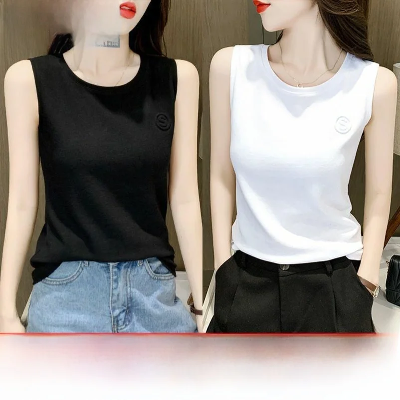 女性のコットンストラップベストルーズフィットノースリーブベースレイヤーアウターウェアトレンディな夏の新しいスタイルダブルピースセットtシャツ