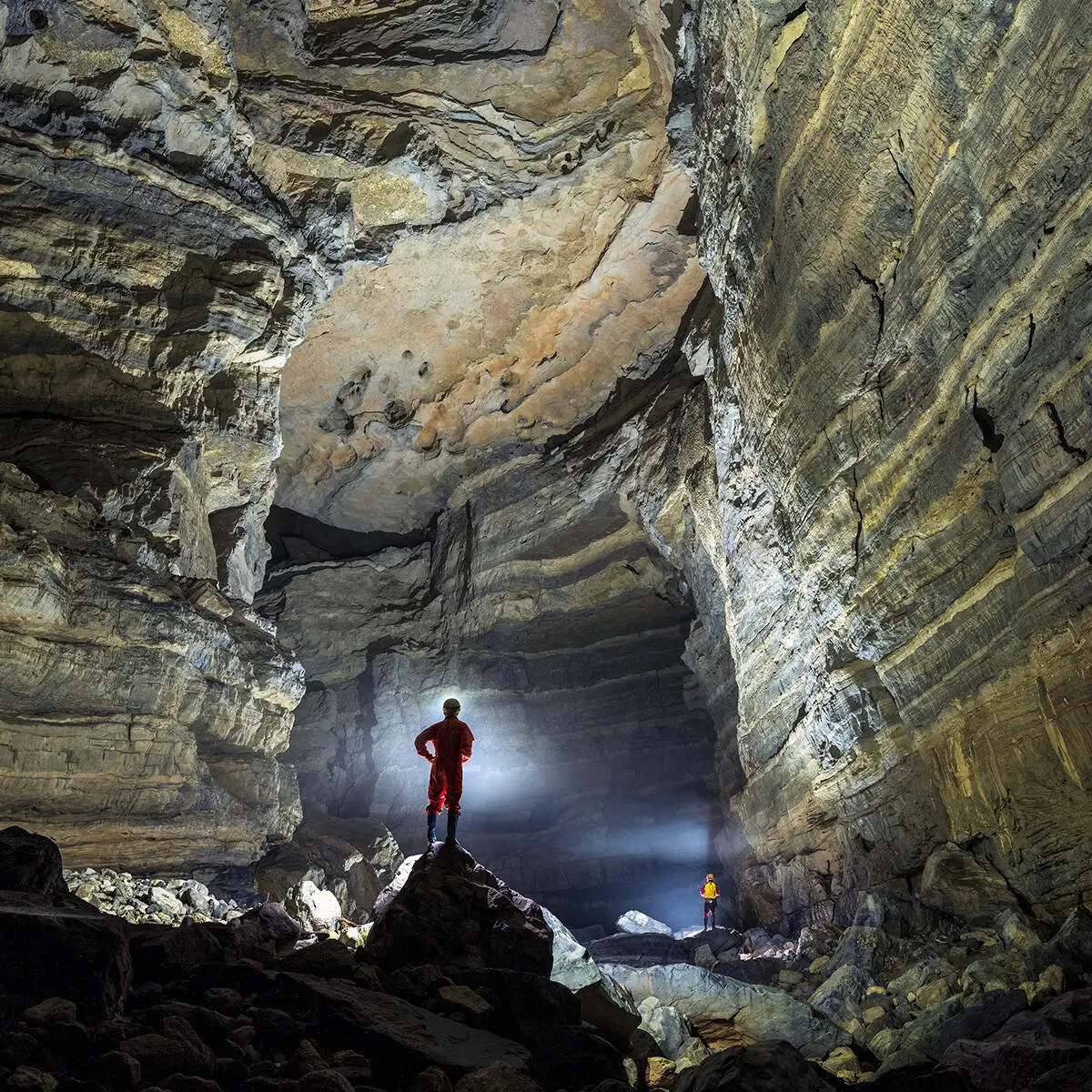 IMALENT HT70 كشافات 3500lm قابلة للشحن LED الاستشعار الأضواء الكاشف المغناطيسي الذيل مقاوم للماء للتخييم الصيد العمل الدراجة