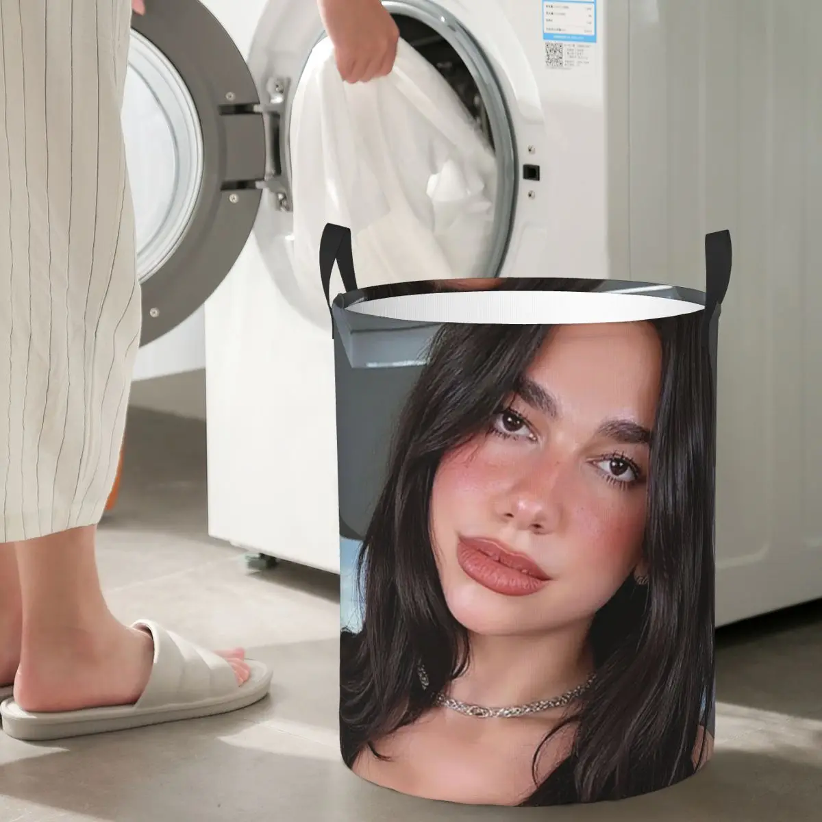 Singer D-Dua Lipas …