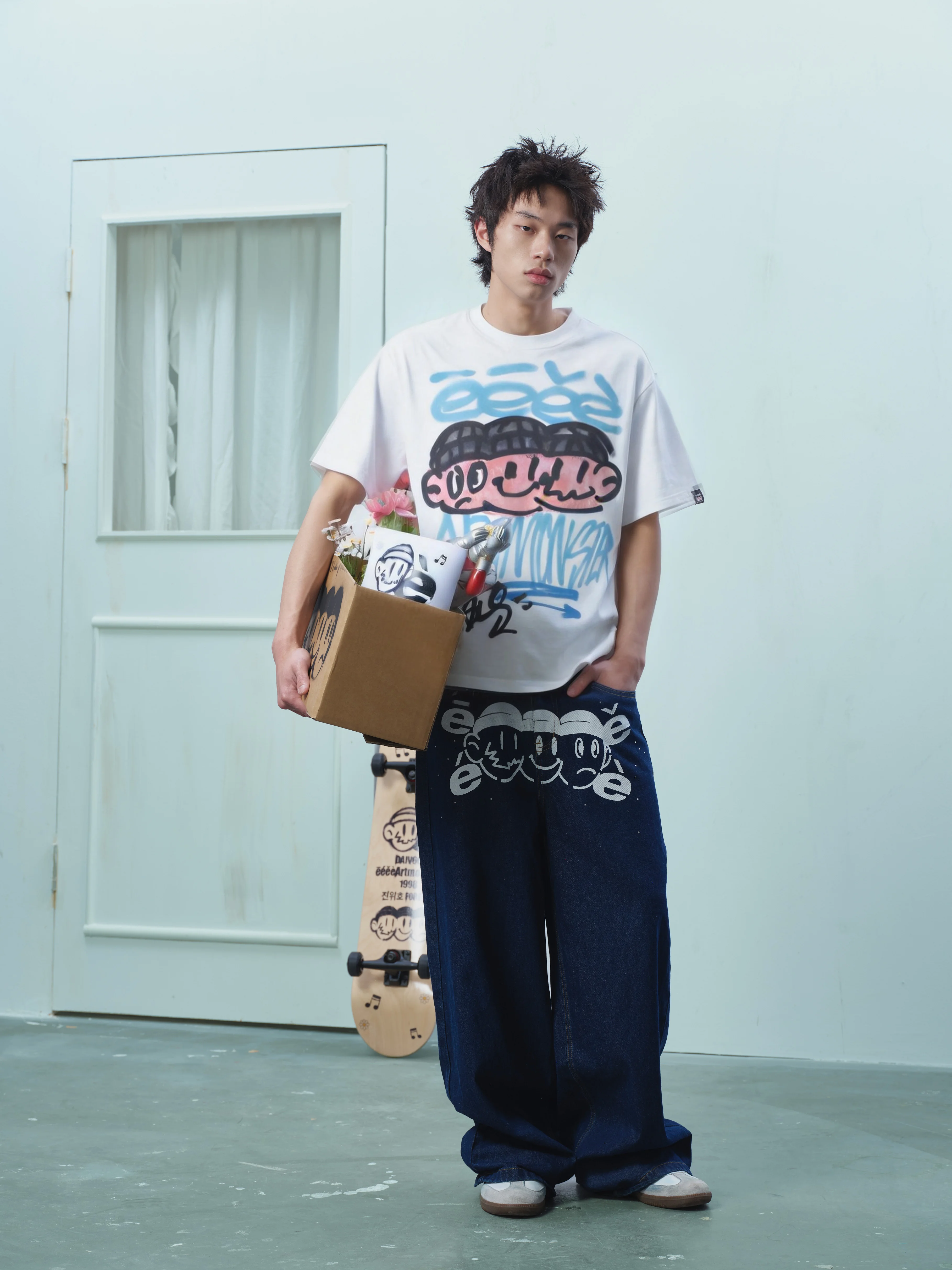 Hand-Drawn Graffiti Style Loose Short Sleeve T-Shirt Unisex Casual Comfortable Breathable round Neck Digital Print Streetwear