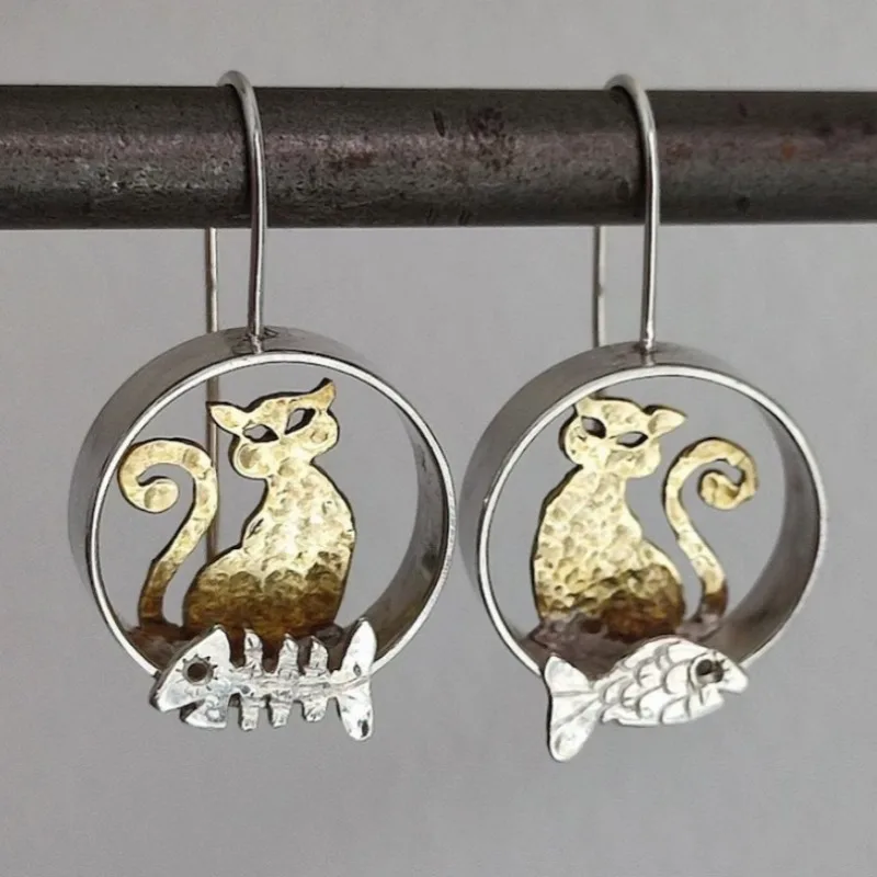 Cute cat earrings, holiday jewelry for women\'s holiday