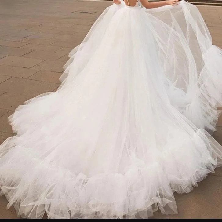 Puffy White Detachable Tulle Overskirt Elastic Waist Layers Illusion Bridal Overlay Wedding Skirt Long Lush Mesh Over Maxi Party