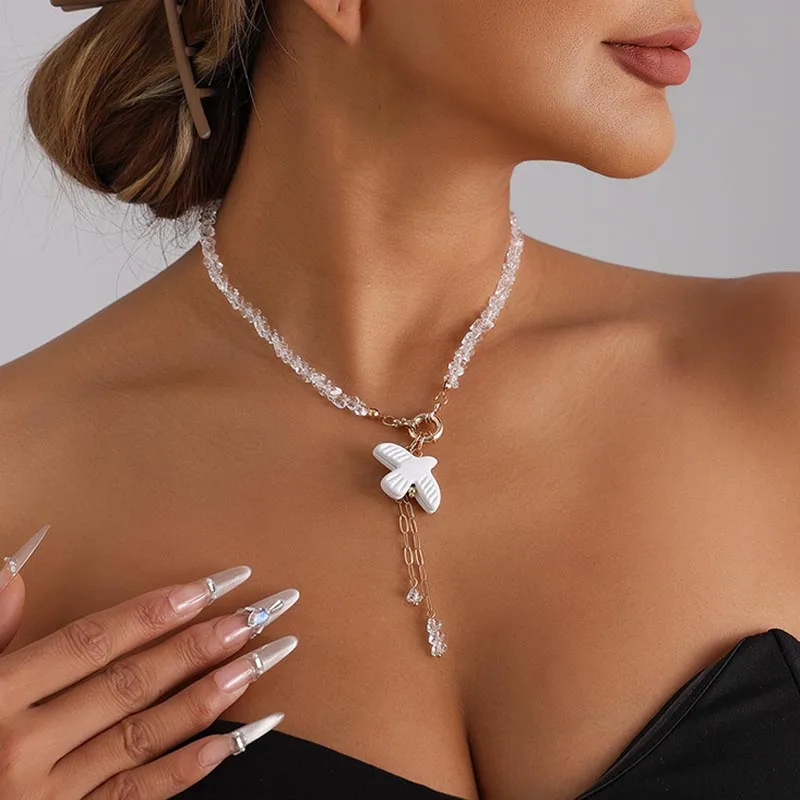 Bohemian White Peace Dove Pendant Choker Necklace for Women Irregular Crystal Beaded Chain Tassel Y2K Fashion Neck Jewelry