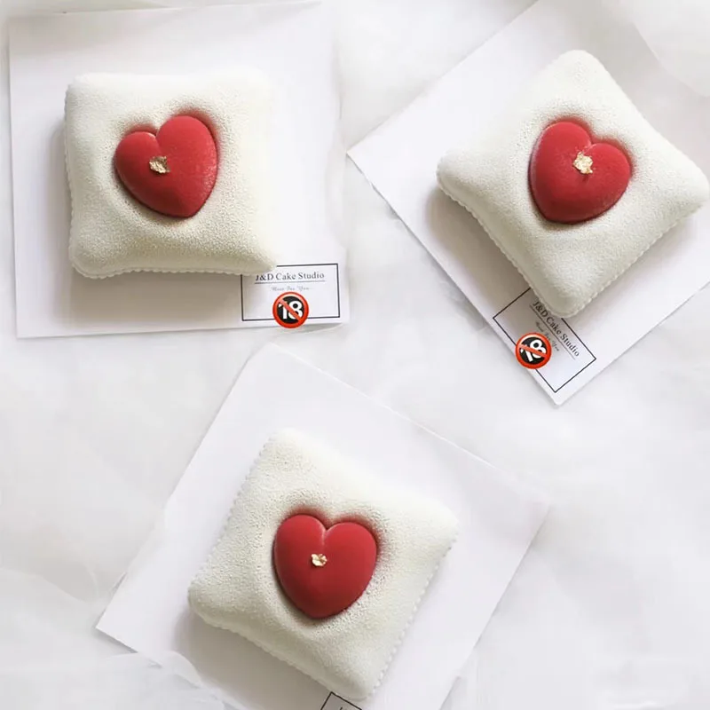 Valentine's Day Single Love Pillow French Mousse Cake Mold Peach Heart Pillow Chocolate Silicone Baking Tool