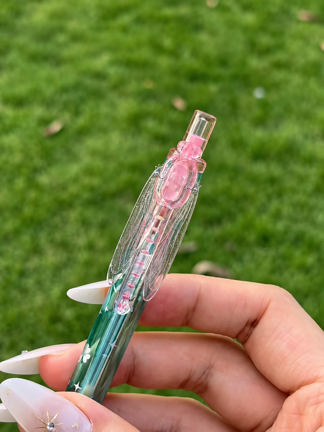 1/4pcs Dragonfly Wing Click Pen Fun Pop-Open Wing Design 0.5mm Fine Tip Smooth and Comfortable for School & Office Supplies Gift