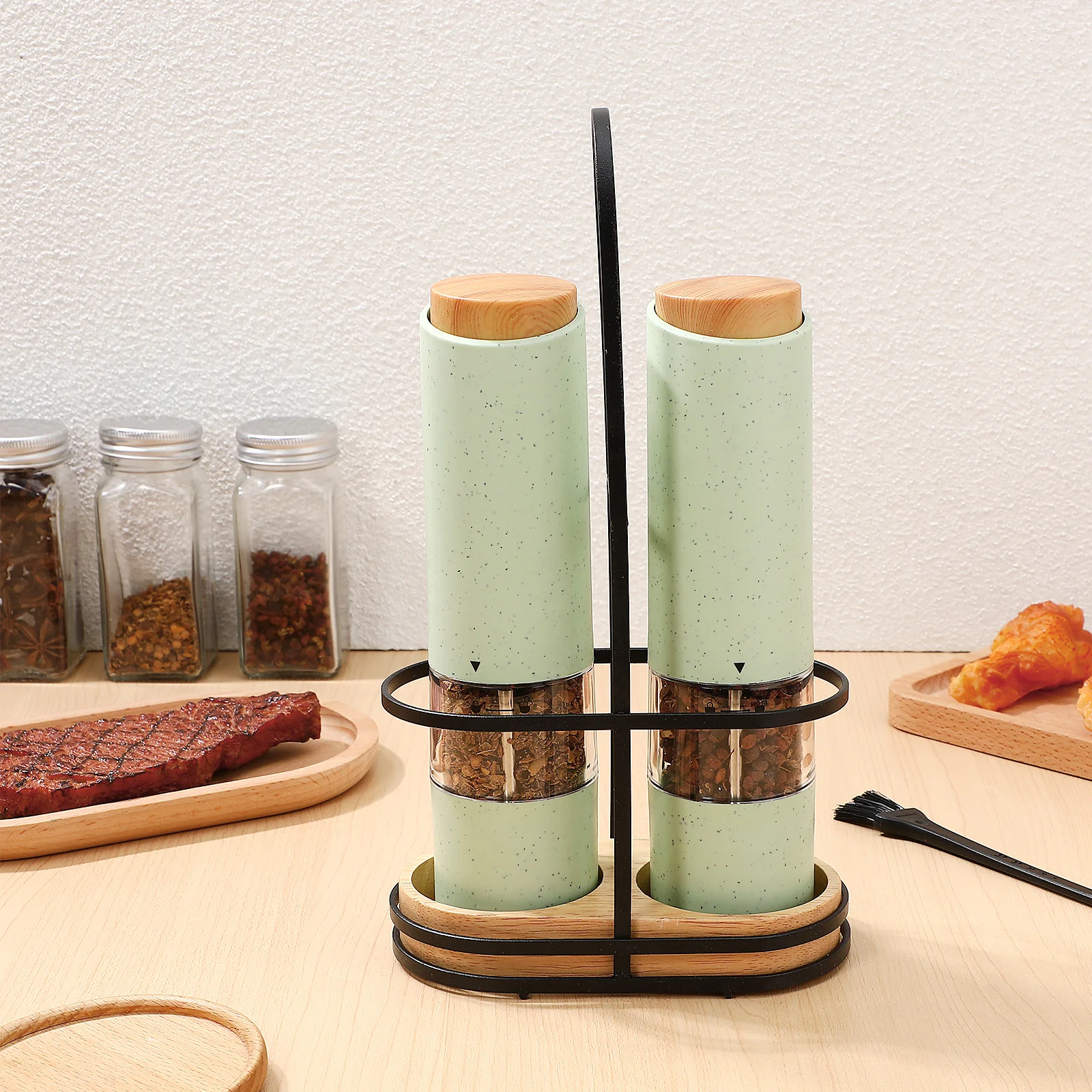 

2Pcs Electric Pepper Grinder Adjustable Coarseness Kitchen Salt Pepper Mill with Holder Transparent Container for Sea Salt Cumin