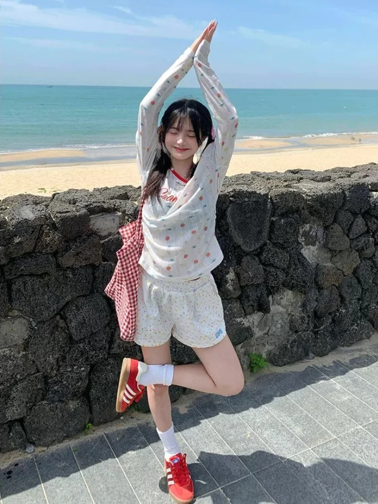 HOUZHOU Star Graphic Print Shorts Women Kawaii White Letter Embroidery Wide Leg Short Pants Cutecore Korean Fashion Baggy Casual