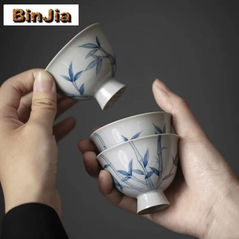 

2 шт./компл. античная сине-белая чайная чашка, маленькая высокая нога, нарисованная вручную бамбуковая чаша для медитации, набор для кунг-фу, 50 мл