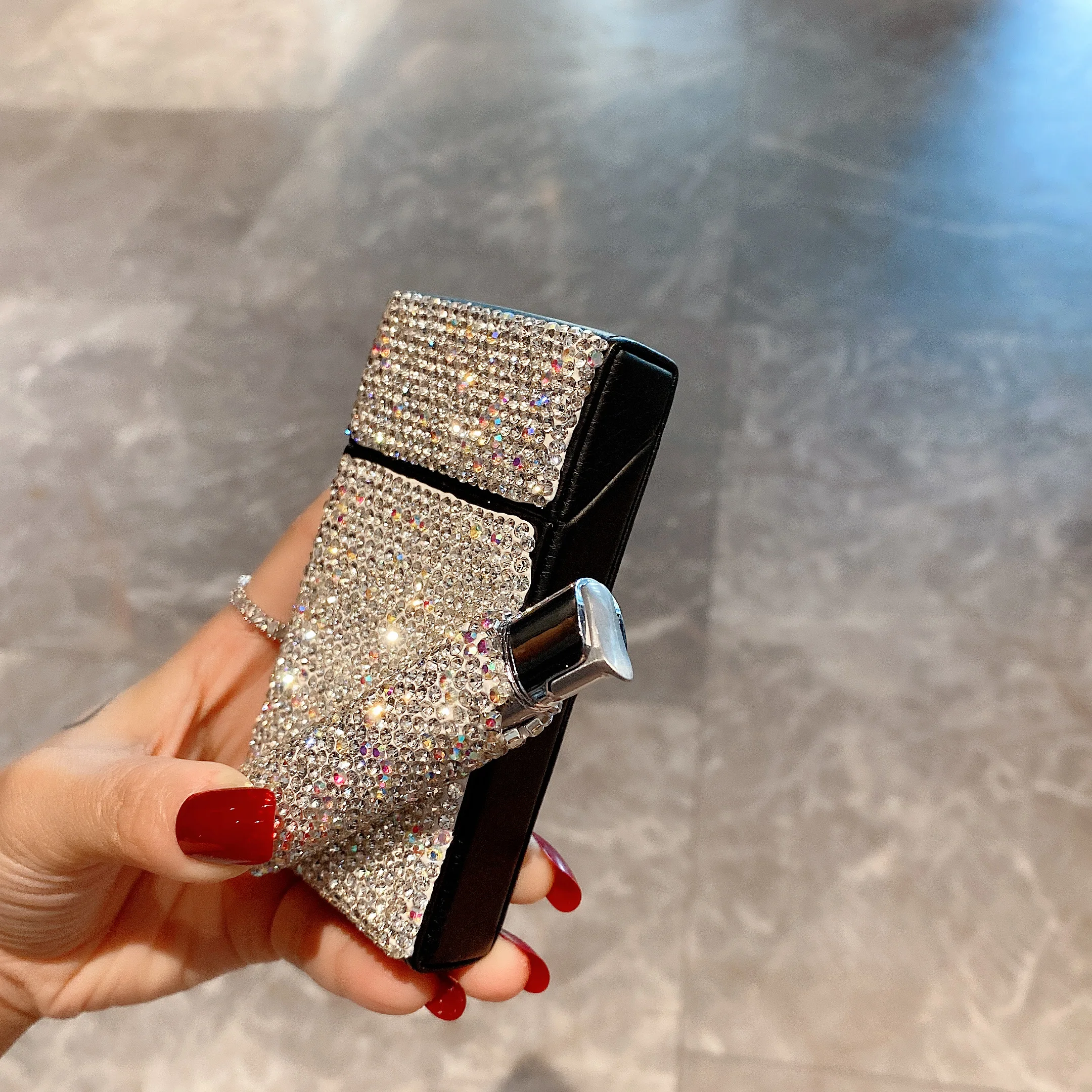 Luxury Bling Diamond PU Cigar Cigarette Case Sparkling Rhinestones Tobacco Case Box Storage Container Cigarette Accessories