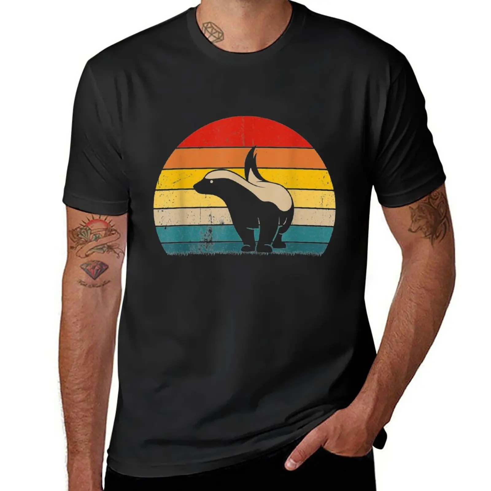 New Honey Badger , Retro Vintage Honey Badger Animal funny gifts T-Shirt anime tees clothes for men