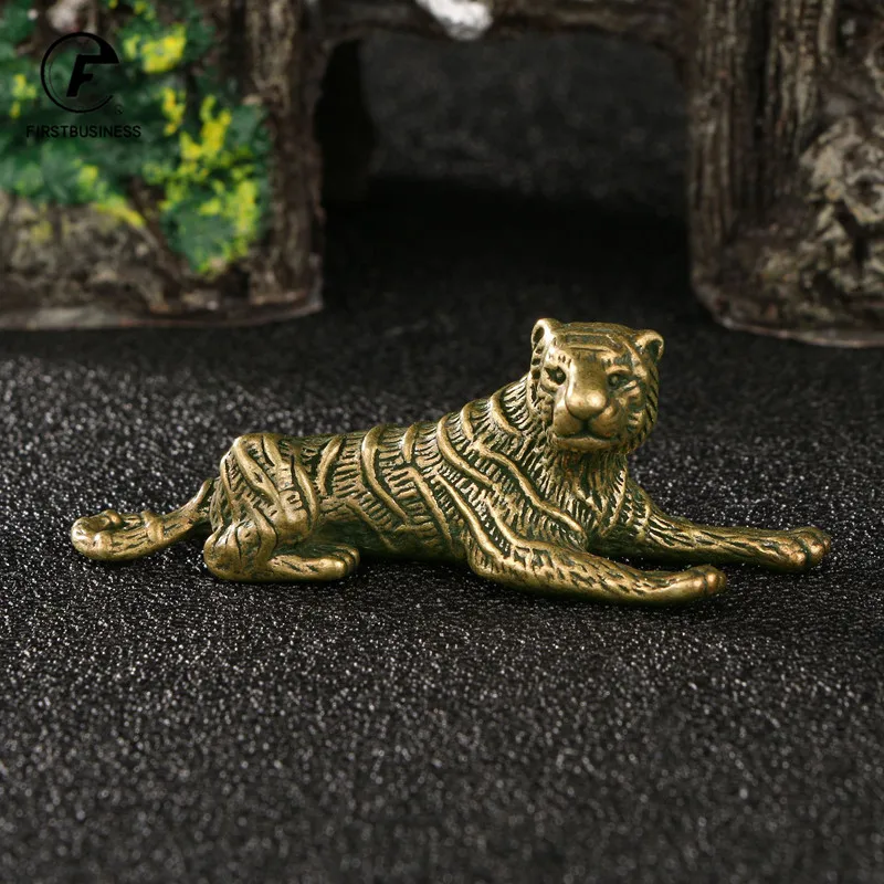 Antique Copper Lying Tiger Figurines Miniatures Tea Pets Desktop Ornament Animal King Small Statue Lucky Home Decorations Crafts