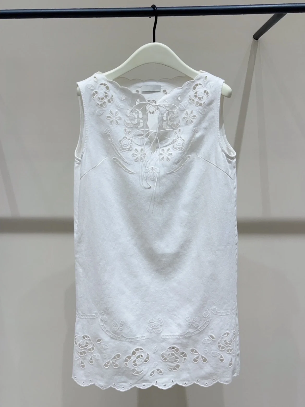 

Sweet Embroidered White Cotton Lin Dress Hollow out Flower Design Sleeveless Women's Summer Dress City Commute Style