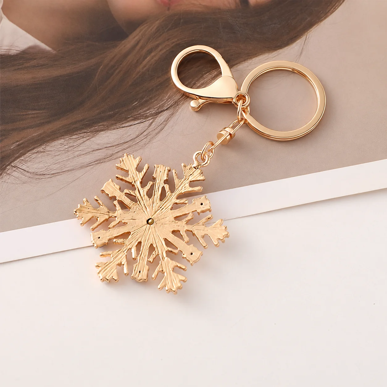Metal Key Chain Elegant Rhinestone Key Chain Alloy Key Chain Multi Color For Handbags Holiday Gifting Graduation