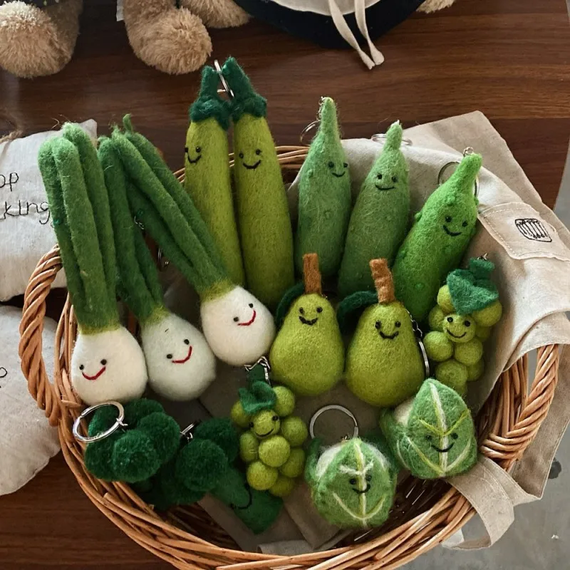 

Handmaking Wool Felt Vegetable Doll Keyrings Funny Broccoli Keychains Cute Wool Felt Fruit Keychains For Car Keys Accessories