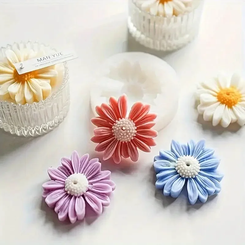 

1pc 3D Daisy Flower Silicone Candle and Plaster - Resin and Clay Handmade Soap Crafting Home Decor Bunny silicone