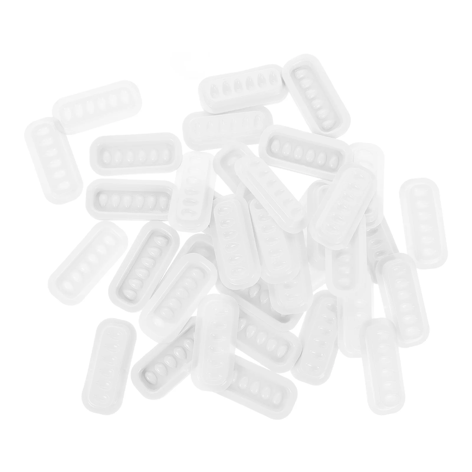 

100pcs Lash Glue Holder For Eyelash Extensions Plastic Lash Trays Adhesive Storage Cup Makeup Artist Supplies Beauty Salon Tool