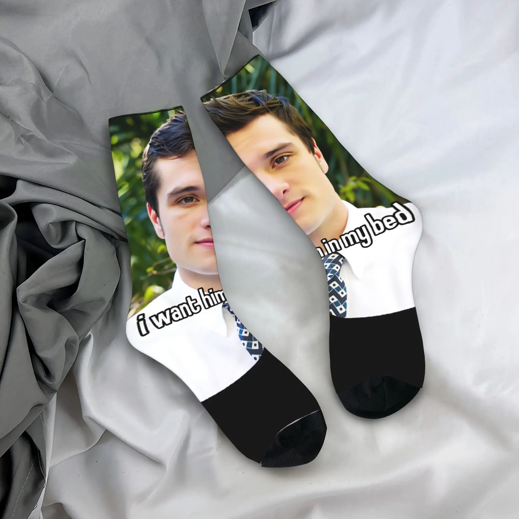 

Носки Джоша Хатчерсона с графическим принтом в готическом стиле, осенние нескользящие носки, мужские носки для занятий спортом на открытом воздухе, средней мягкости