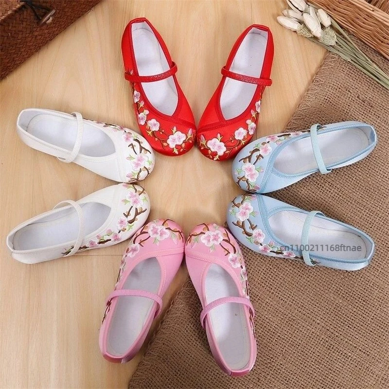 أحذية رقص للأطفال، أحذية رقص مسطحة، أحذية مطرزة على الطراز العرقي التقليدي القديم، تستخدم لعروض الرقص