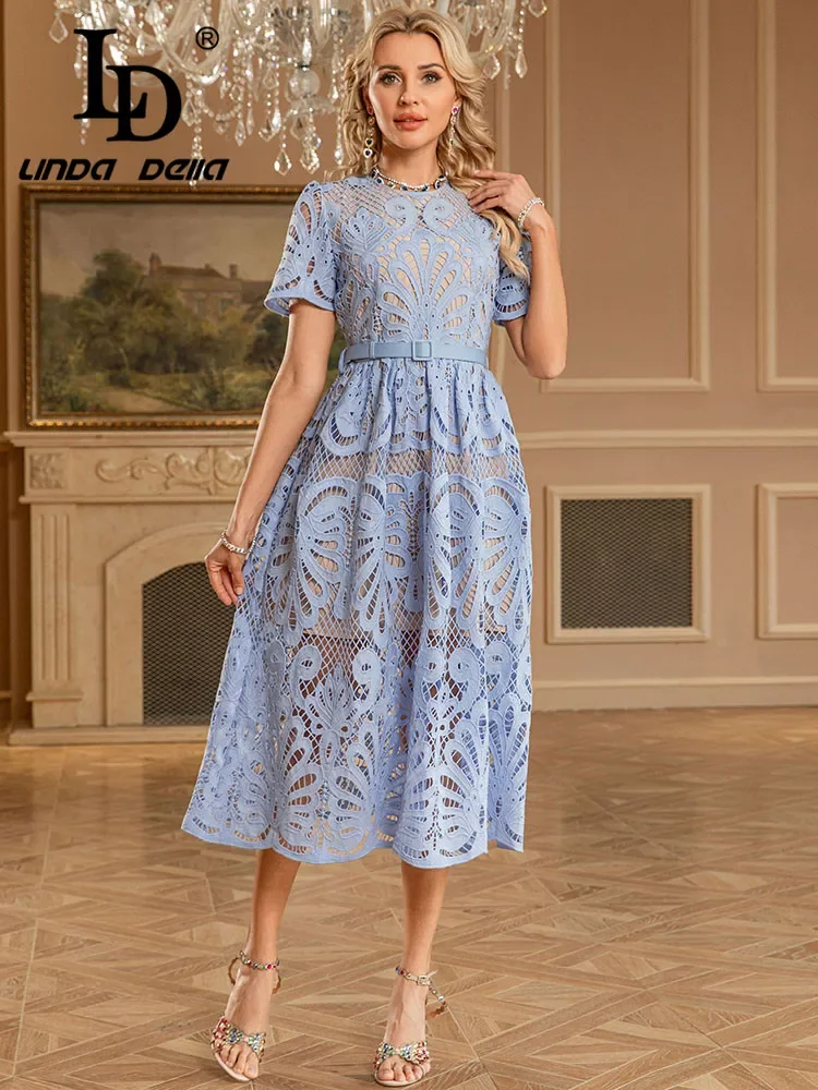 

Новое платье LD LINDA DELLA 2025 Весна/Лето с круглым вырезом, коротким рукавом, синее, с вышивкой водорастворимыми цветами, с вырезом на талии, средней длины, для женщин