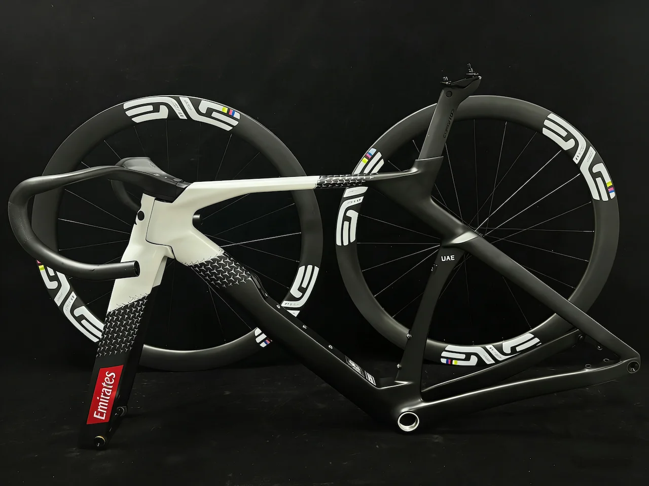 bianchi 12 speed road bike New Oltre Comp, 12-speed Shimano 105, Carbon Fiber Bike-2024, 59cm and thru axle 12x142 all contribute to performance and control 2023 Bianchi Specialissima Comp Ultegra