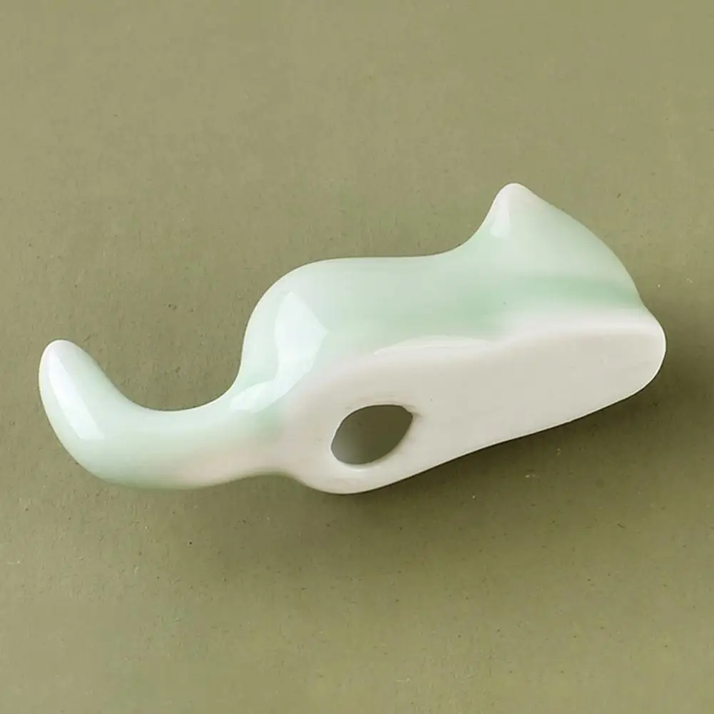 ที่วางปากกาเซรามิกสำหรับเขียนตัวอักษรจีนที่ที่ห้อยแปรงปากกาวาดภาพด้วยหมึกสีน้ำอุปกรณ์สำนักงานโรงเรียน