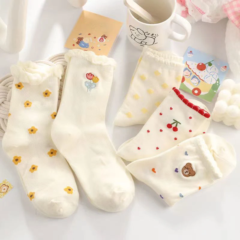 5 Pairs of Loretta With Comfortable Breathable Printed Lady Socks in Sweet Style