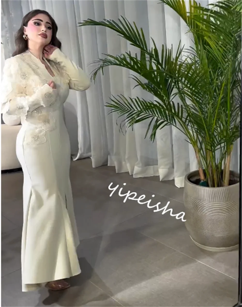 Gaun malam pesta dansa Jersey Applique putri duyung V-neck Bespoke gaun acara Midi Es Arab Saudi