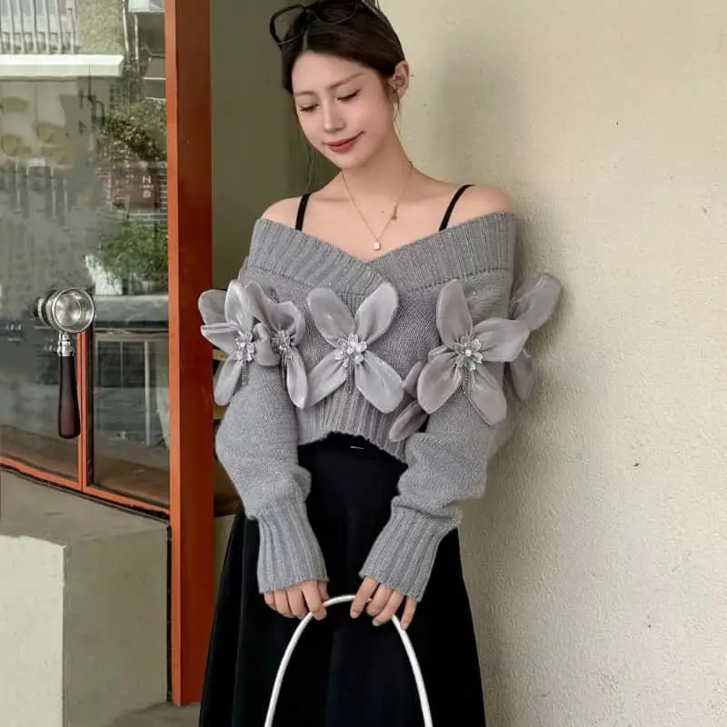 

Off-Shoulder V-Neck Sweater Women Autumn Winter New Style Loose Sweet Three-Dimensional Flower Sweater Off-Shoulder Short Top