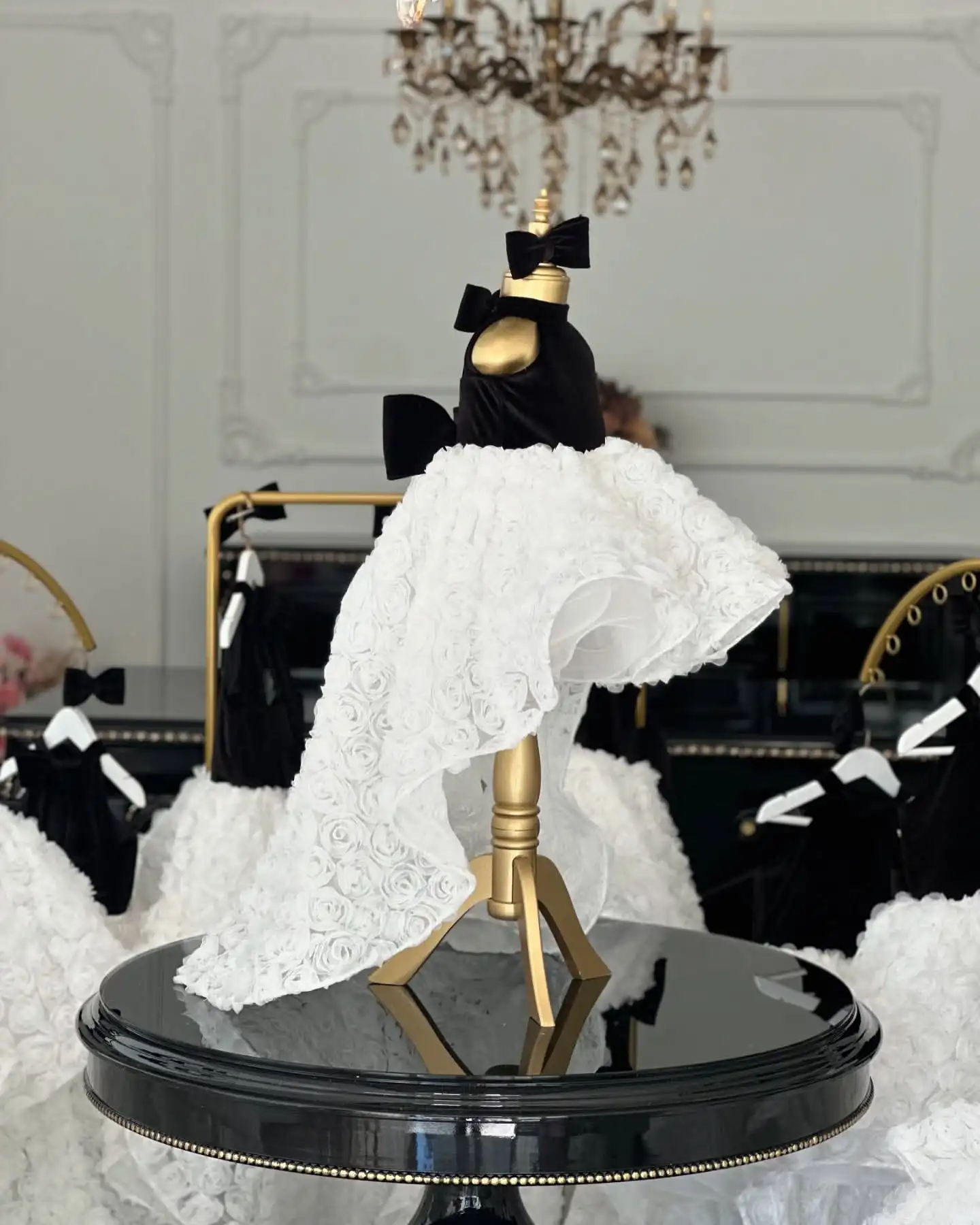 Black and White Pageant Dress for Little Girls Halter Velvet Floral Flower Girl Dress Birthday Party Ball Gowns Homcoming Dress