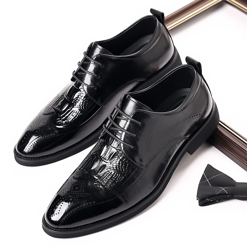 WAERTA Classic British Style Pointed Toe Leather Shoes Men Oxfords Business Formal Man Leather Shoes Brogue Flats Wedding Shoe