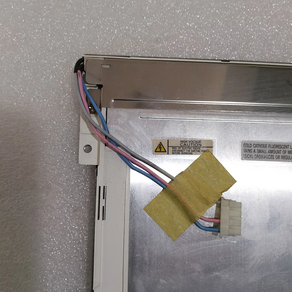 Display LCD LTM12C285Z