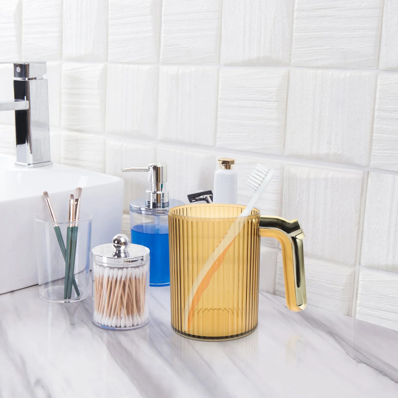 كوب فرشاة أسنان بسعة كبيرة، تصميم بمقبض ذهبي حديث، كوب حمام للاستخدام اليومي، حامل أدوات غسيل كوب مناسب للسفر