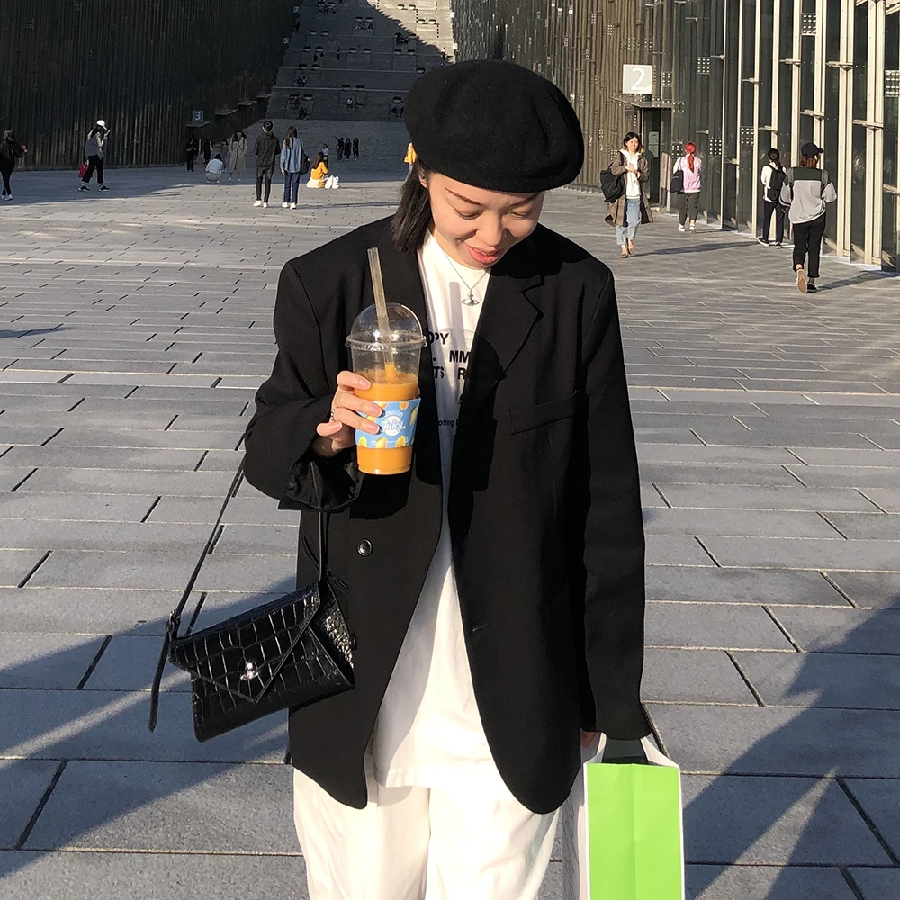 

EenGaO Self-Recommended Quali Slim Fit Suit Asymmetric Button Design in Bla Purple And Pink for Women Autumn 209 Collection